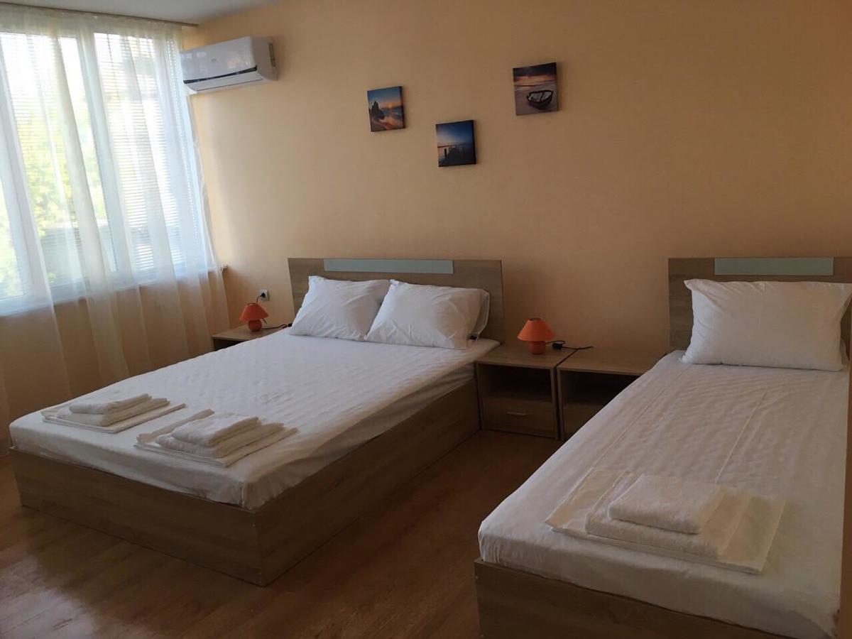 Guest Rooms Soleo Bałczik Zewnętrze zdjęcie