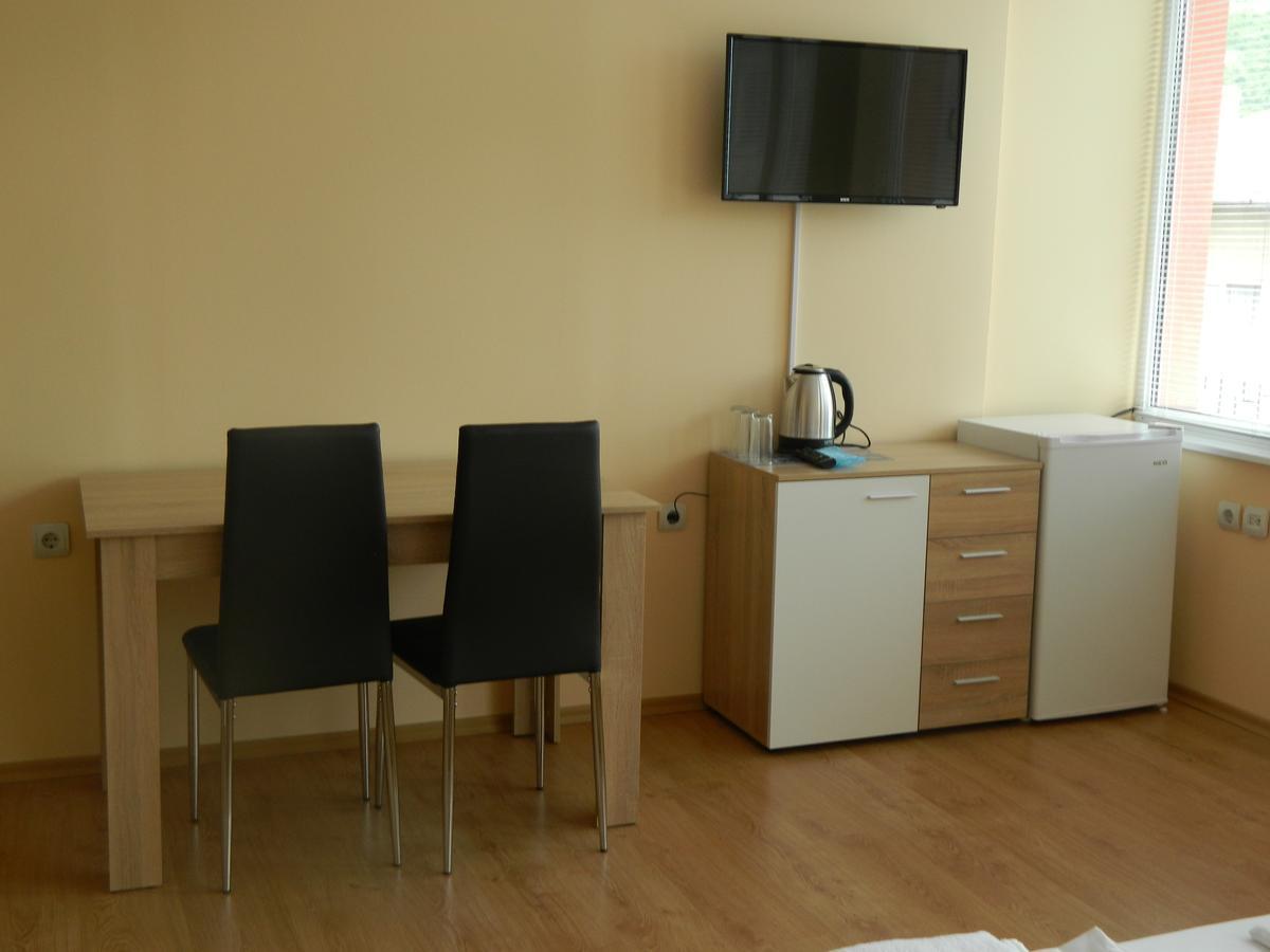 Guest Rooms Soleo Bałczik Zewnętrze zdjęcie