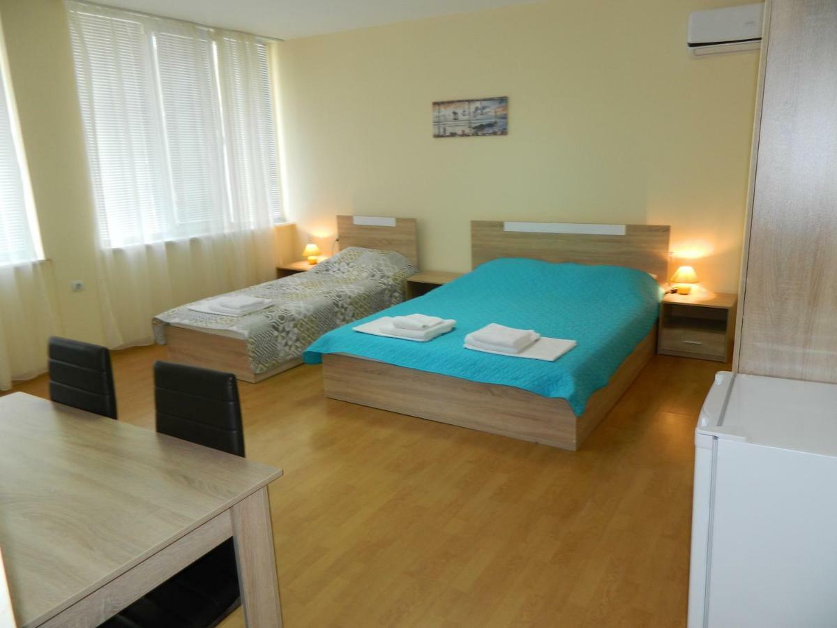 Guest Rooms Soleo Bałczik Zewnętrze zdjęcie