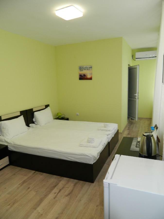 Guest Rooms Soleo Bałczik Zewnętrze zdjęcie